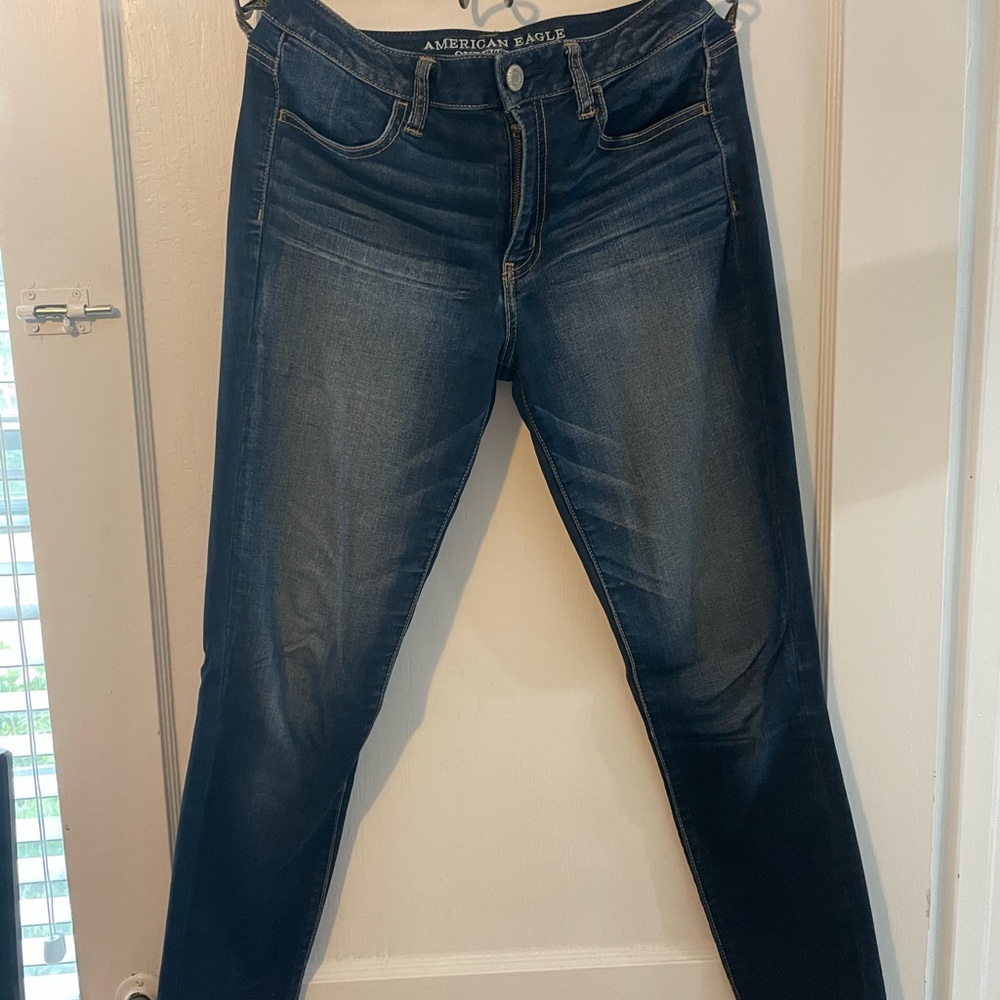 American Eagle dark wash skinny jeans